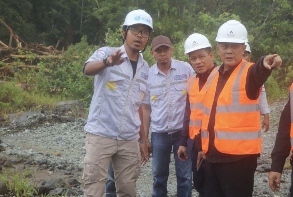 Dokumen yang dirilis KLH tanggal 11/12: Menteri LH Segel Kebun Sawit di Tapanuli Tengah. (Dok KLH/BPLH)