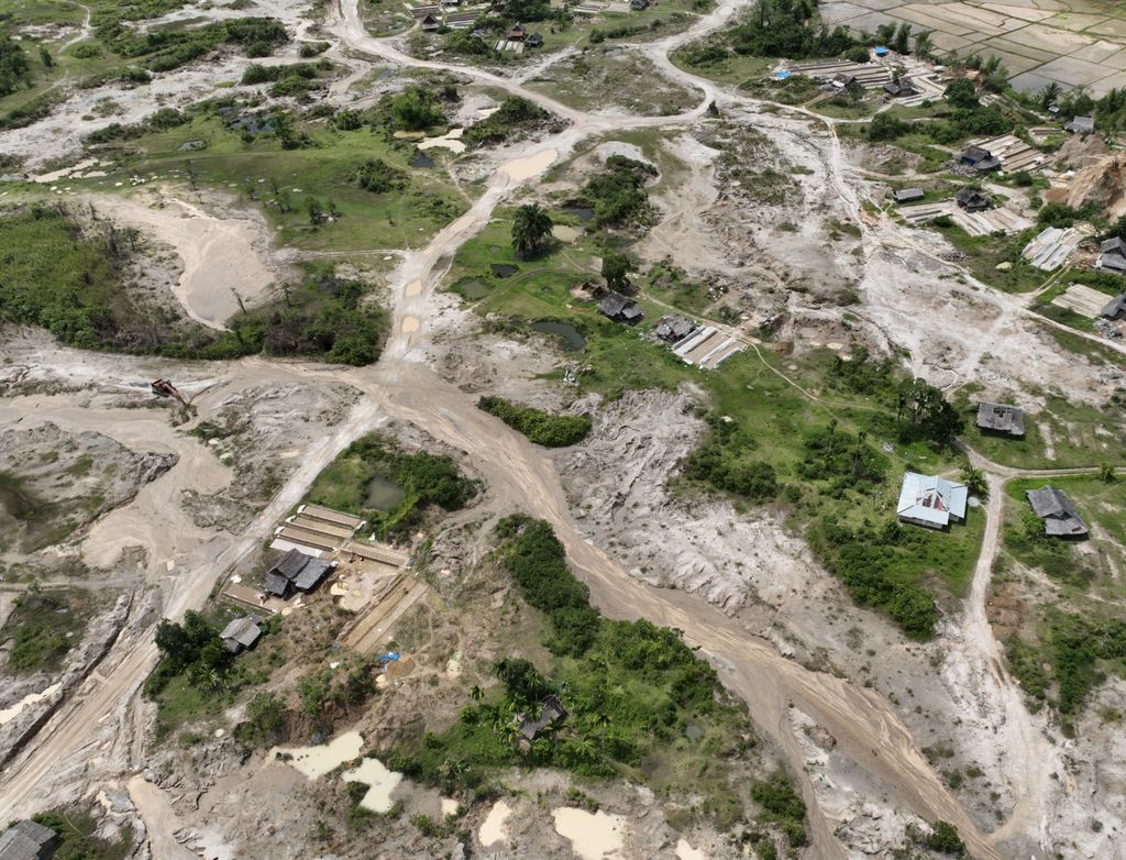 Dokumen yang dirilis KLH tanggal 11/12: Penyegelan Pertambangan di Sumatra Barat: Tindakan Tegas Pascabanjir untuk Lindungi Masyarakat dan Tata Kelola Air . (Dok Kementerian LH)