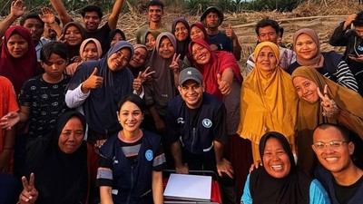 POV Fadil Jaidi di Aceh Tamiang, Warga Bersorak Dibawakan Genset dan Starlink