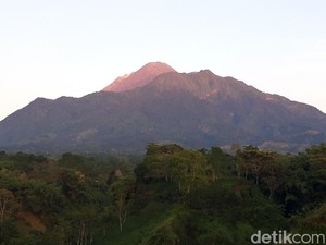 5 Gunung Ditutup Selama Libur Nataru, Pendaki Wajib Tahu!