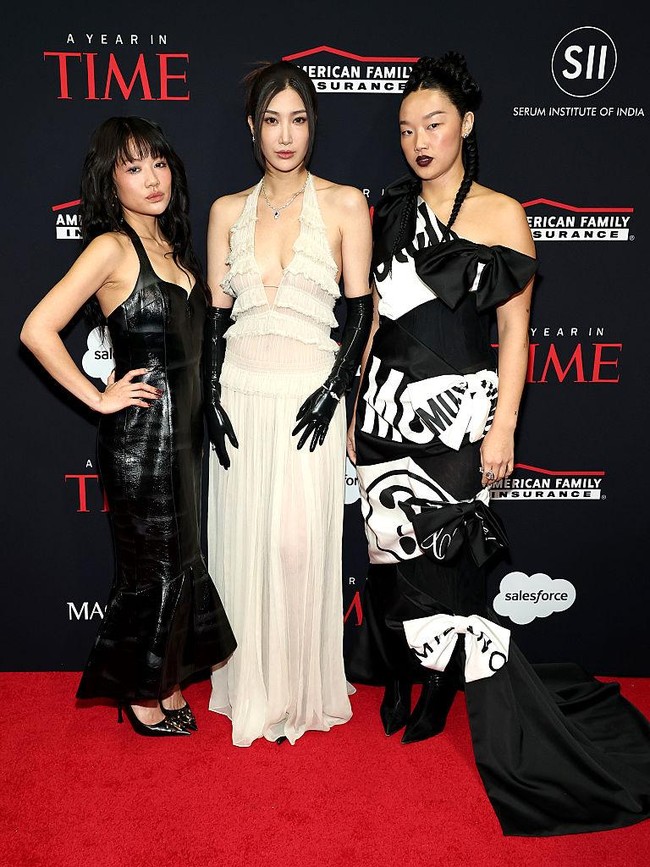 Foto: Eksperimen Gaya Bintang K-Pop: Demon Hunters, Girlie hingga Nyentrik