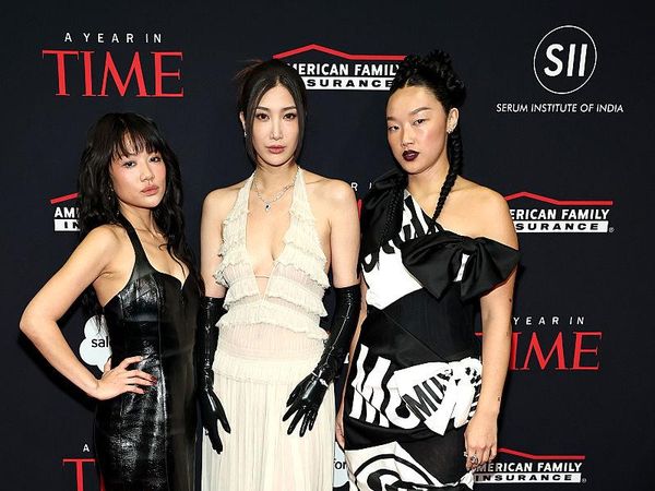 Foto: Eksperimen Gaya Bintang K-Pop: Demon Hunters, Girlie hingga Nyentrik