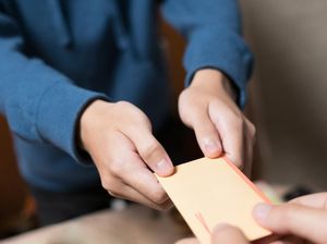 Bersikap Pelit Adalah Perbuatan Dosa
