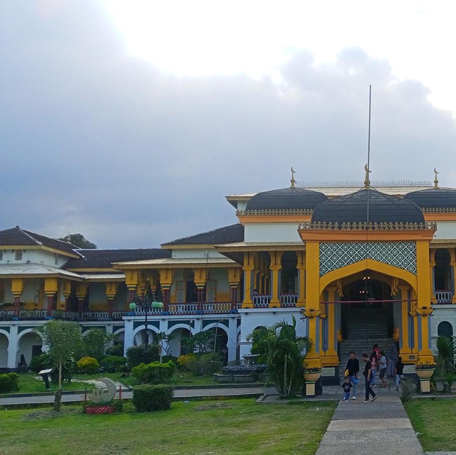 Indahnya Arsitektur Istana Maimun yang Telah Berdiri Ratusan Tahun