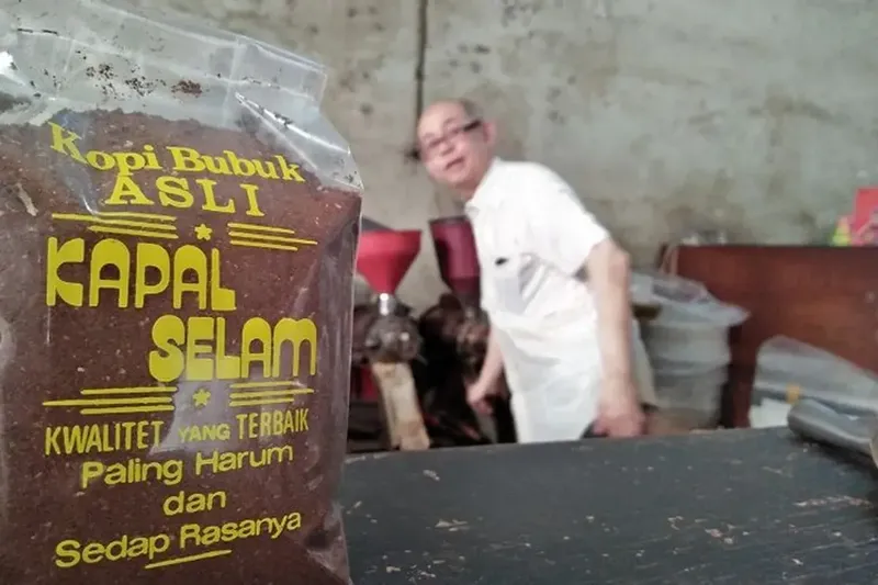 Jejak Era Kolonial, Ini 5 Toko Kopi Kuno yang Bertahan Sampai Sekarang Jejak Era Kolonial, Ini 5 Toko Kopi Kuno yang Bertahan Sampai Sekarang