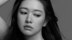 Pesona Jung So Min di Foto Profil Agensi Baru