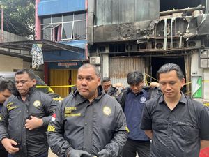 Olah TKP Lanjutan Kebakaran Terra Drone, Polisi Sita Baterai dari Lantai 1
