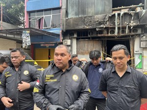 Olah TKP Lanjutan Kebakaran Terra Drone, Polisi Sita Baterai dari Lantai 1