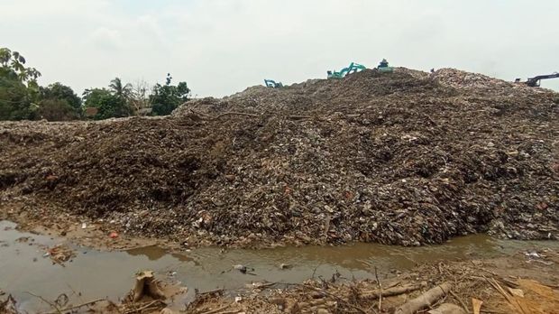 Kali di sekitar TPA Cipeucang