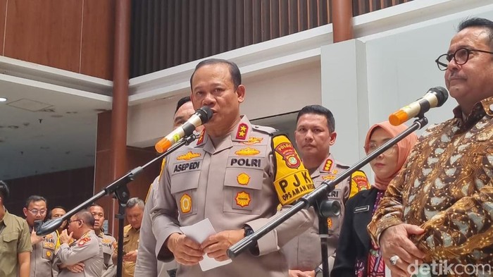 Langkah Cepat Kapolda Metro Beri Trauma Healing Pulihkan Siswa SD di Jakut