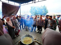 Kapolri Ungkap Fokus Utama Bangun Jalur untuk Kirim Logistik di Aceh