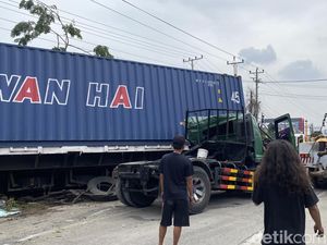 2 Truk Kecelakaan di Pantura Semarang, 1 Sopir Tewas
