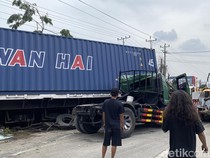 2 Truk Kecelakaan di Pantura Semarang, 1 Sopir Tewas