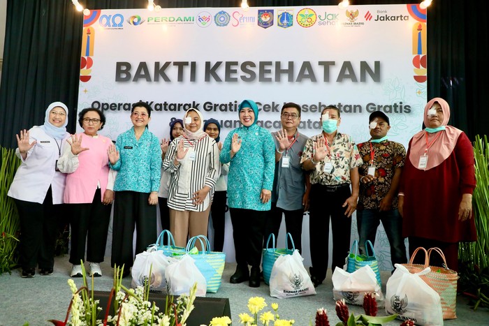 Bakti Kesehatan TP PKK, 110 Lansia Nikmati Operasi Katarak Gratis