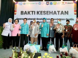 Bakti Kesehatan TP PKK, 110 Lansia Nikmati Operasi Katarak Gratis