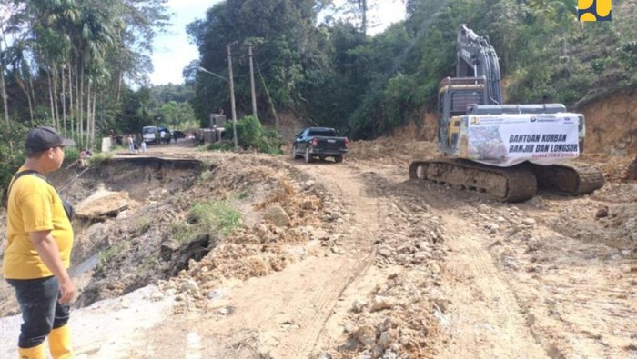 Kementerian PU Normalisasi Sungai hingga Perbaiki Jalan Usai Banjir Sumatera