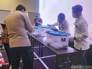 Petani Karawang Dapat Solusi Baru Usir Hama Tikus