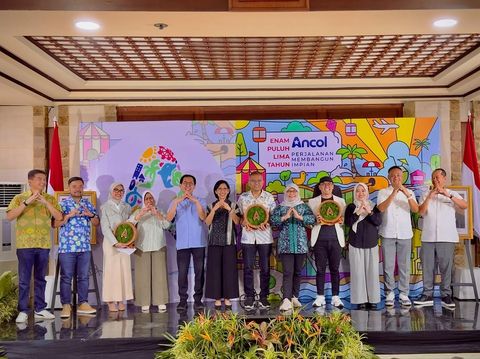 Komunitas Historia Indonesia Komunitas Historia Indonesia