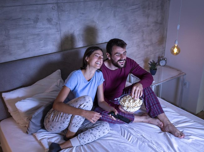 Makan di Tempat Tidur