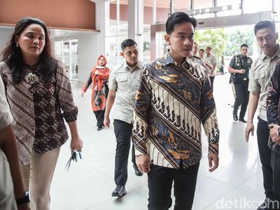 Momen Wapres Gibran Sambangi RSUD Koja Jenguk Korban Tabrak Mobil MBG