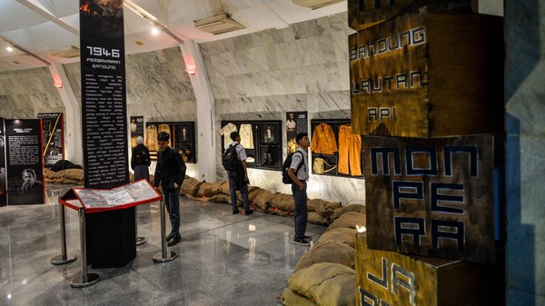 Pameran Bandung Lautan Api Hidupkan Kembali Jejak Perjuangan di Museum Monpera