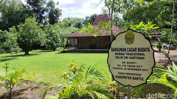 Penampakan dari depan rumah joglo yang sudah berusia satu abad di Payaman, Girirejo, Imogiri, Bantul, Kamis (11/12/2025). Penampakan dari depan rumah joglo yang sudah berusia satu abad di Payaman, Girirejo, Imogiri, Bantul, Kamis (11/12/2025).