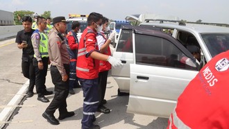 4 Orang Ditemukan Tewas dalam Mobil di Tol Tegal