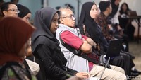 Perwakilan daerah turut mencermati penjelasan Arrya mengenai kewajiban pelaporan Ormas Asing kepada kementerian mitra dan pemerintah daerah. Ia menegaskan bahwa keterlibatan pemda penting agar setiap kegiatan NGO memiliki manfaat nyata di daerah dan selaras dengan rencana pembangunan setempat.