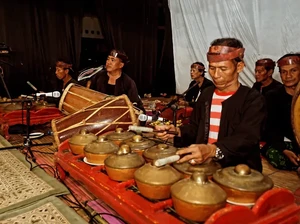 Tradisi Sandur Madura, Teater Rakyat yang Bertahan di Tengah Arus Zaman