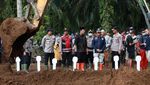 Mereka yang Tewas Diterjang Banjir Bandang dan Dimakamkan Tanpa Nama