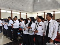 Ribuan PPPK Paruh Waktu di Kulon Progo Terima SK, Kompak Nembang Macapat