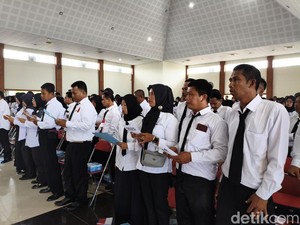 Ribuan PPPK Paruh Waktu di Kulon Progo Terima SK, Kompak Nembang Macapat