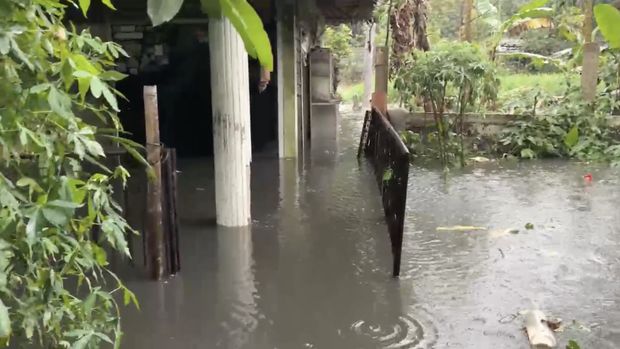 Rumah warga di sekitar TPA Cipeucang kebanjiran