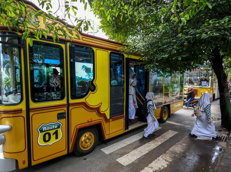 Si Mas Ganteng Ngantar Sekolah, Layanan Angkutan Gratis di Tuban Jadi Andalan Pelajar