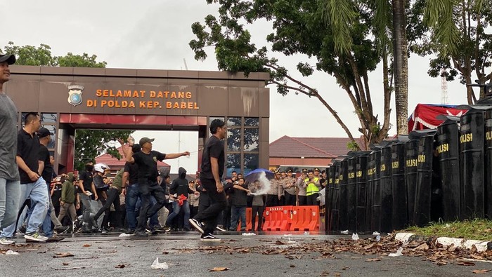 Kapolda Babel Tutup Apel Kasatwil dengan Simulasi Unras, Minta Lebih Humanis