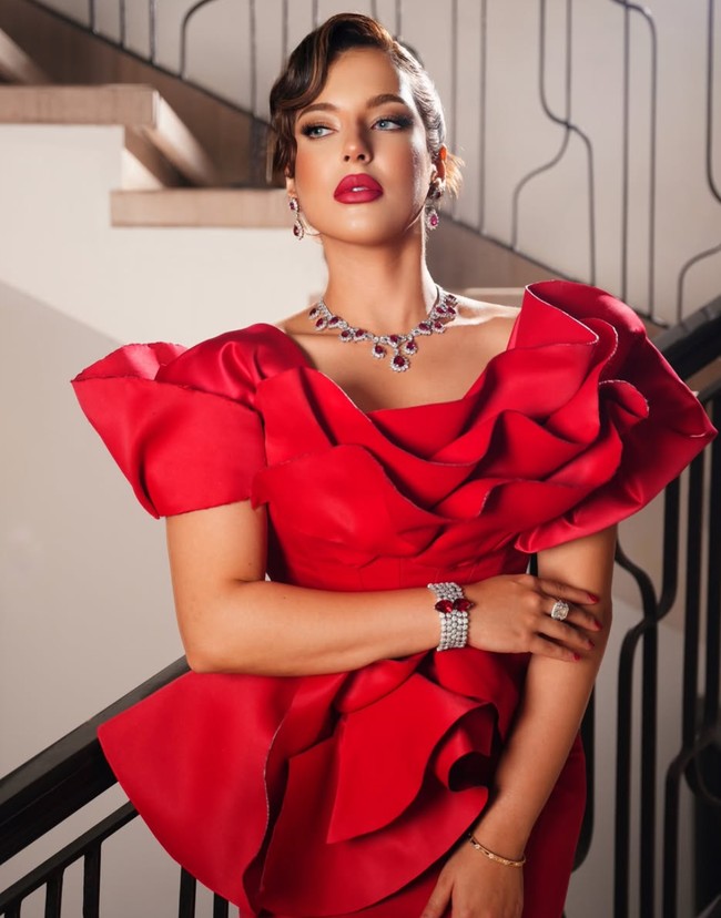 Karena berbagai tekanan yang sempat ia rasakan, Tasya mengaku sampai mengalami kenaikan berat badan yang cukup signifikan, yaitu 8 kg dalam waktu 2 bulan. Foto: Instagram/@tasyafarasya