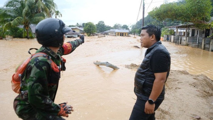 Diprotes Anggota DPR Tak Hadir Rapat, Walkot Sibolga: Saya Lagi Evakuasi Warga