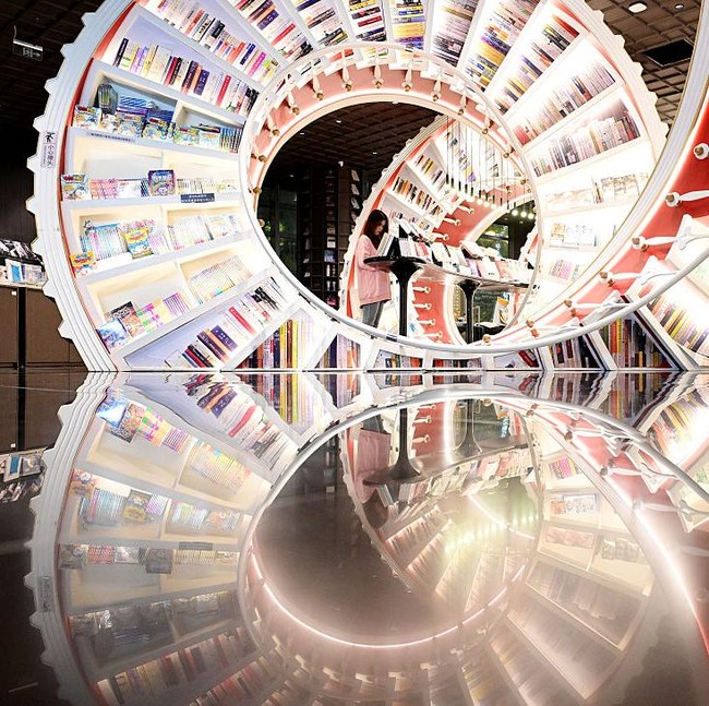 Bookstore Ikonik Zhongshuge Jadi Tempat Favorit Warga Shenzhen