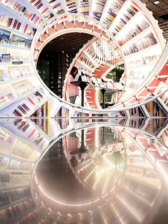 Bookstore Ikonik Zhongshuge Jadi Tempat Favorit Warga Shenzhen