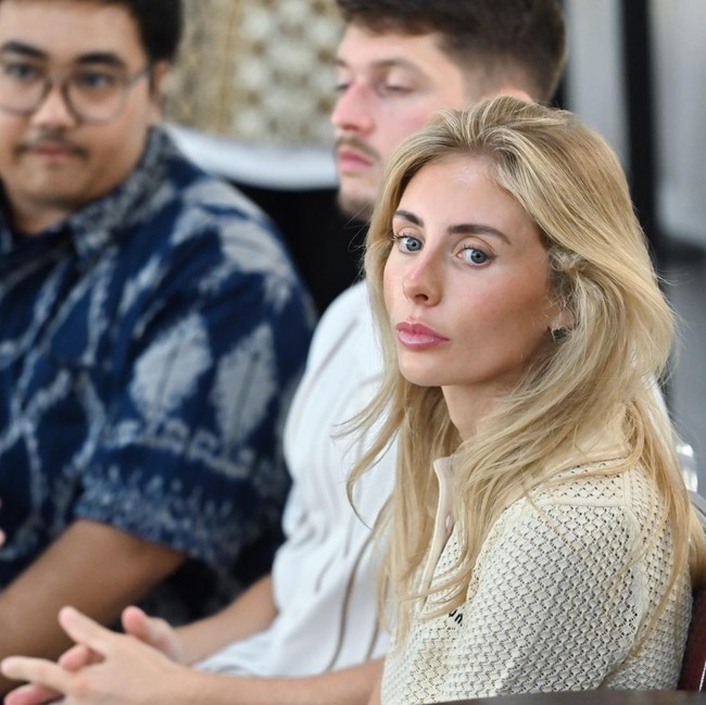 Aktris Porno Bonnie Blue Didenda Rp200 Ribu Usai Langgar Lalin saat Bikin Konten