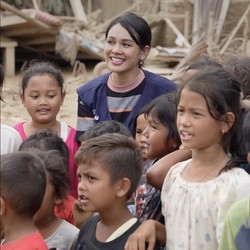 Andien dan Anak-anak Aceh Tamiang Nyanyikan Tanah Airku