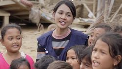 Andien dan Anak-anak Aceh Tamiang Nyanyikan Tanah Airku