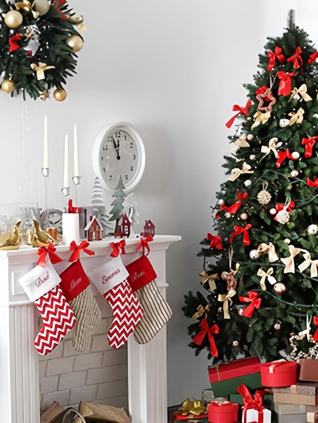 Niat Banget! 8 Potret Rumah dengan Dekorasi Natal yang Unik dan Lucu