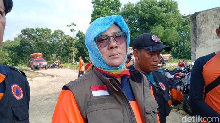 Momen Evakuasi 3 Santriwati Tewas Tenggelam di Sungai Lusi Blora