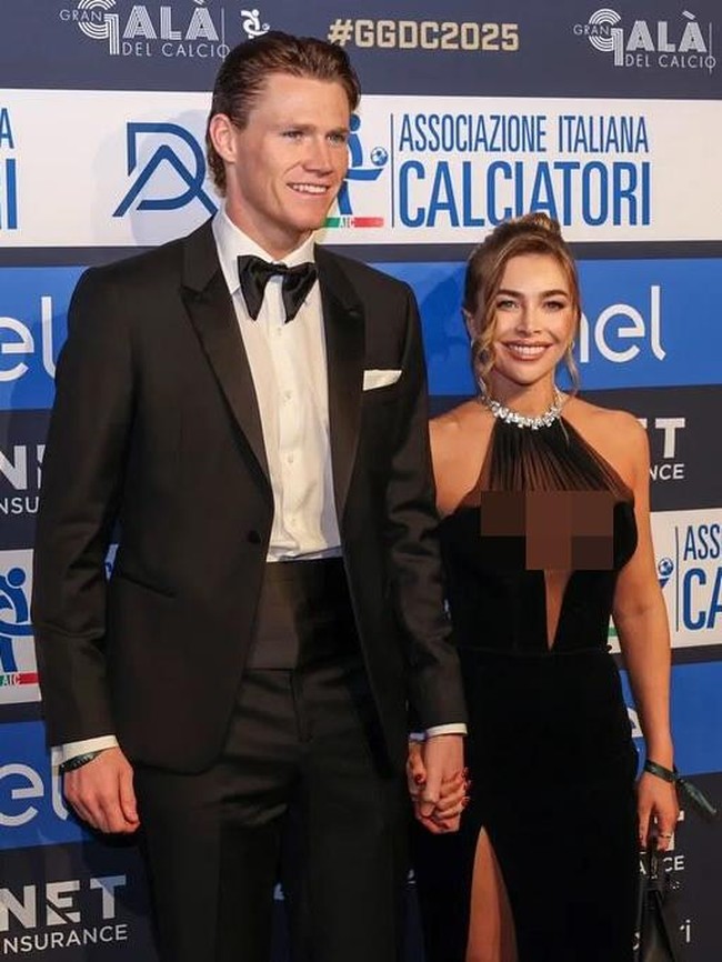 Potret Pacar yang Temani Scott McTominay di Napoli, Dijuluki Queen of Italy