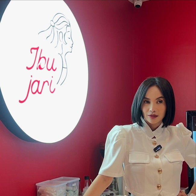 Potret Dearly Joshua yang Sukses Bisnis Resto Ibu Jari