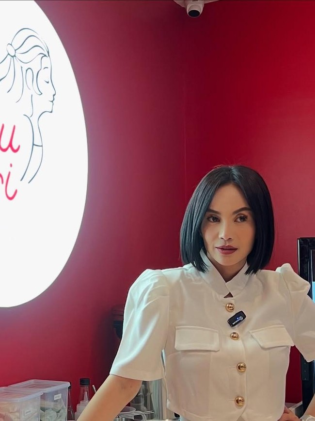 Potret Dearly Joshua yang Sukses Bisnis Resto Ibu Jari