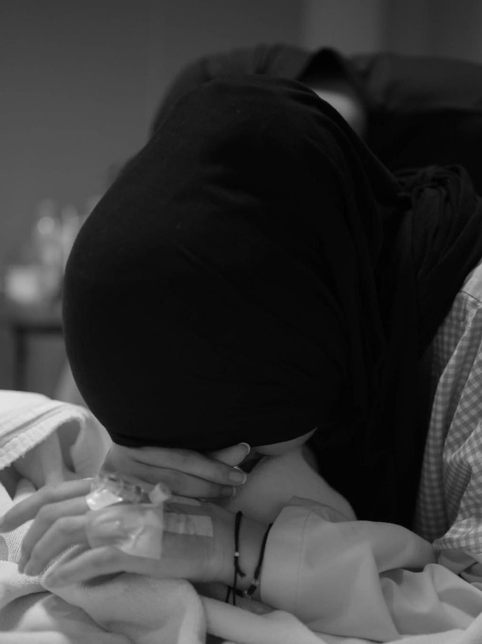 Adiba Khanza melahirkan anak pertama.