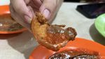 Eksis Sejak 1948, Ayam Goreng Legendaris di Jatinegara Ini Terkenal Nikmat