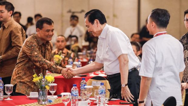 Gubernur Jateng, Ahmad Luthfi, saat menghadiri Solo Investment Forum 2025 di Grand Ballroom Swiss-Belinn, Kota Solo. Gubernur Jateng, Ahmad Luthfi, saat menghadiri Solo Investment Forum 2025 di Grand Ballroom Swiss-Belinn, Kota Solo.